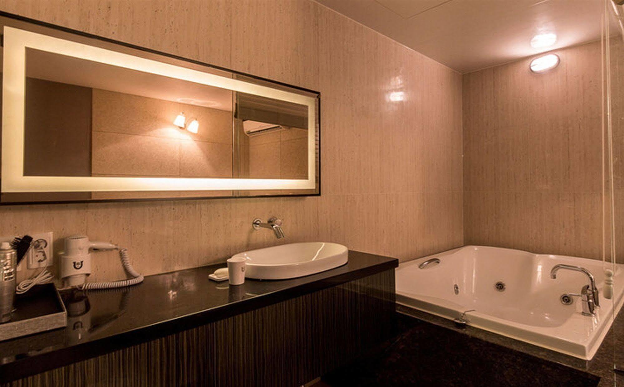 Haeundae Gary Cooper Hotel Busan Eksteriør bilde